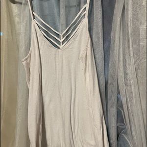 Strappy express tank